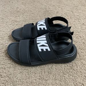 Nike tajun sandals